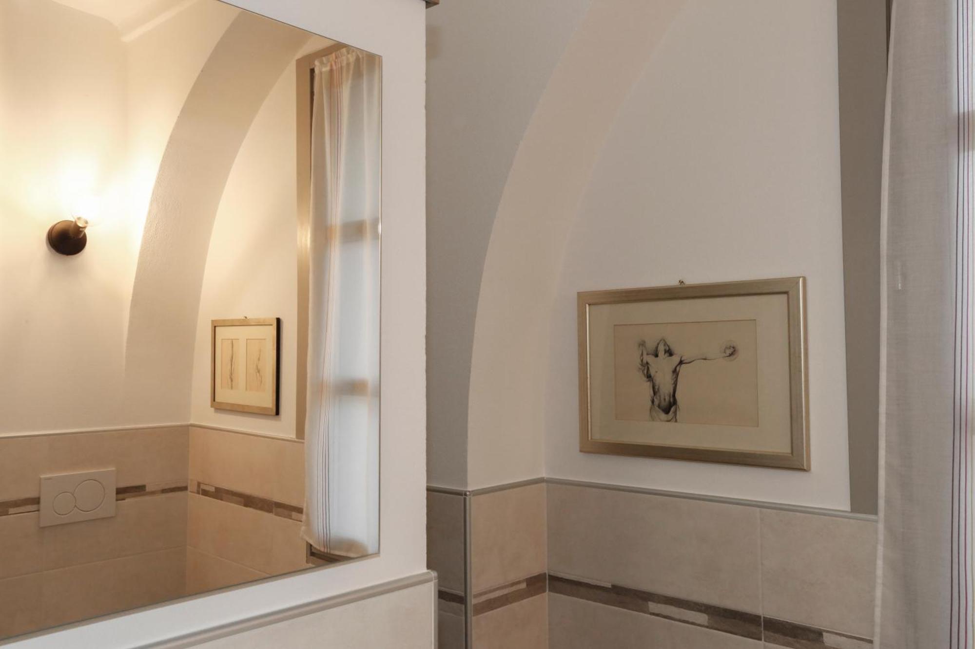 Via Roma Guest House Cherasco Exterior foto
